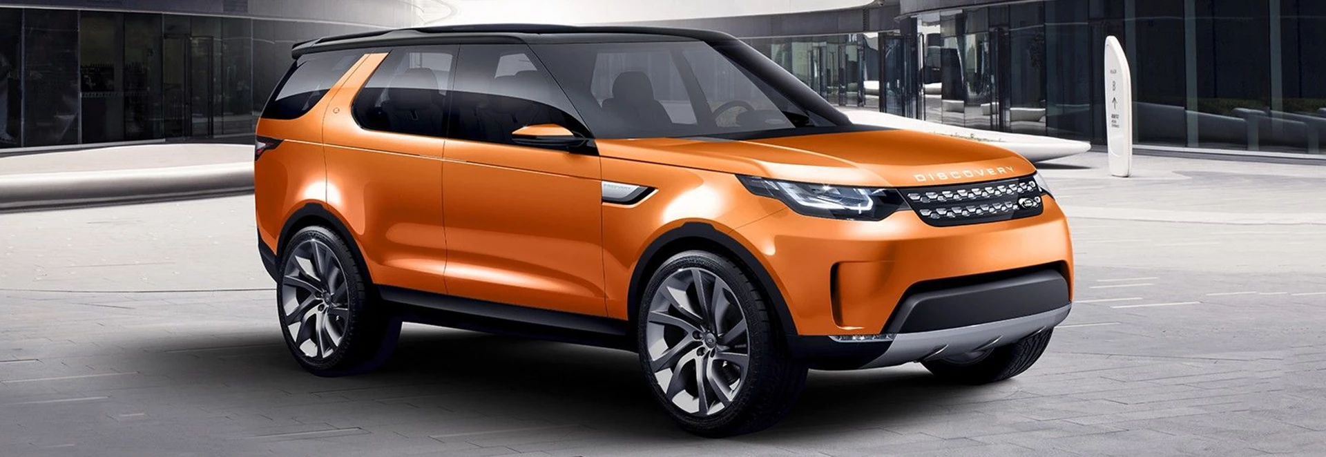 Here’s your first sneak peek at the all-new Land Rover Discovery 5